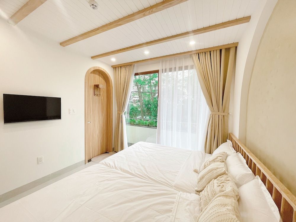 Baphu Apartment-5min walk to MyKhe beach Deluxe Apartment, 2 Bedrooms, City View 3