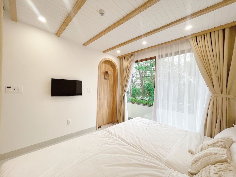 Baphu Apartment-5min walk to MyKhe beach Deluxe Apartment, 2 Bedrooms, City View 12