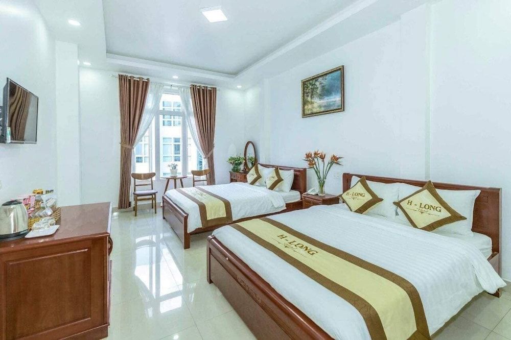 undefined H-Long Hotel 6