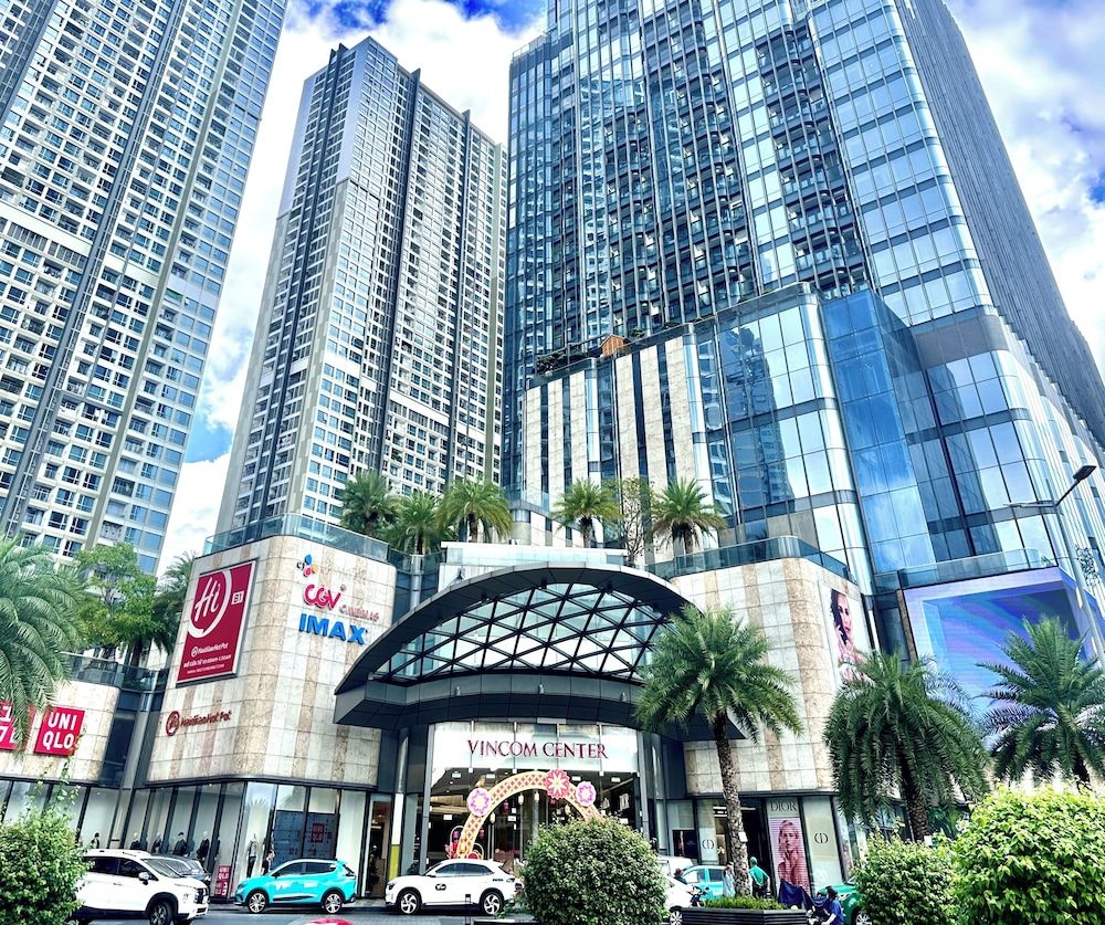 undefined VINHOMES CENTRAL PARK - Saigon Apartment 7