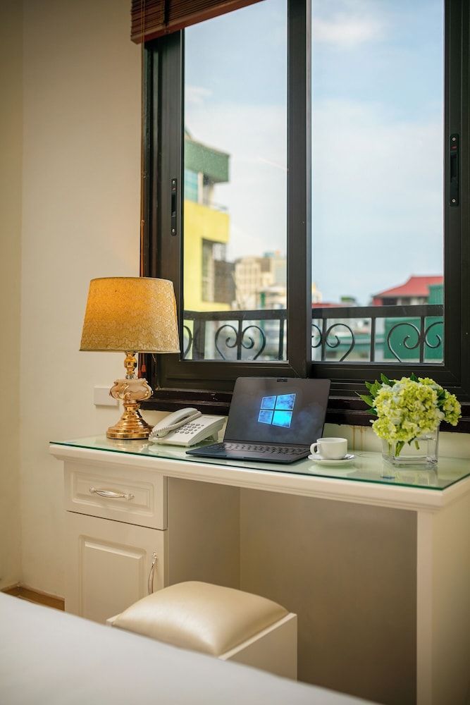 Tunger Grand Hotel Superior Double Room, 1 Queen Bed, Non Smoking, City View 7