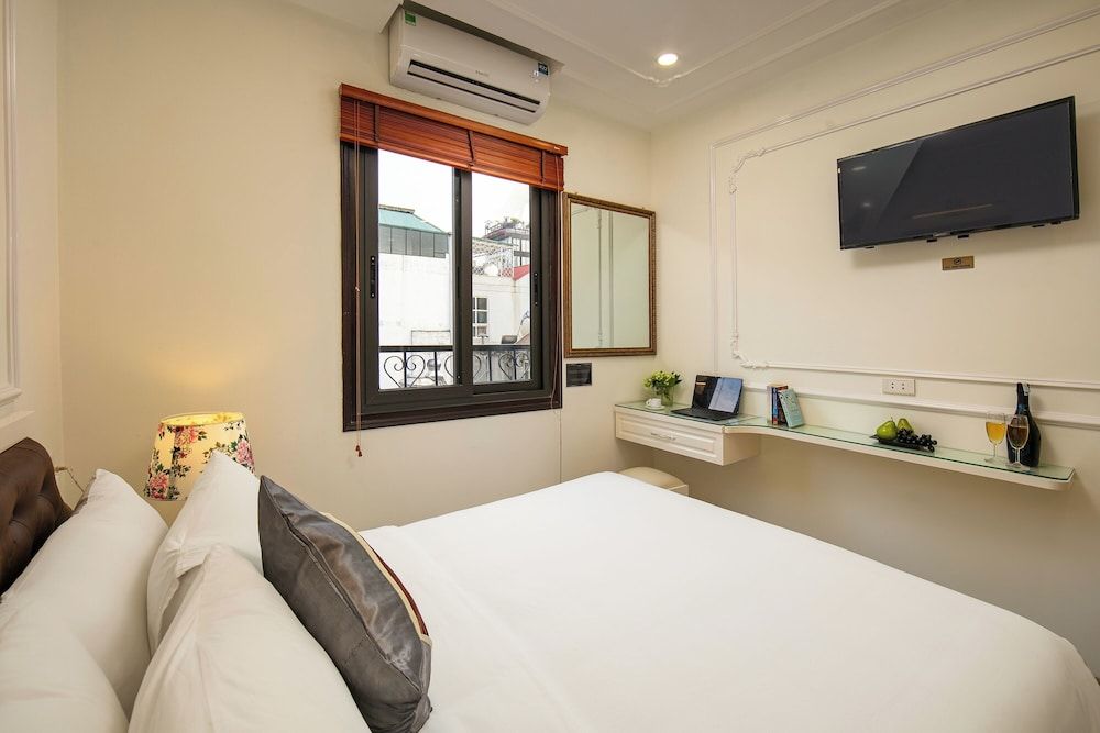 Tunger Grand Hotel Superior Double Room, 1 Queen Bed, Non Smoking, City View