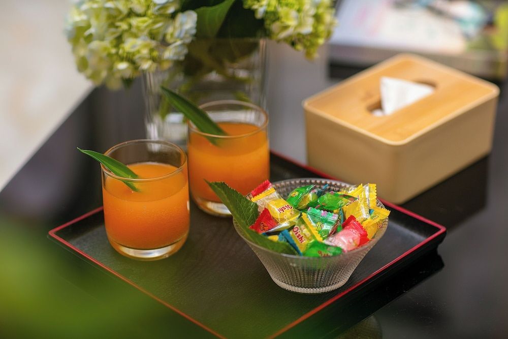 Room Service - Dining