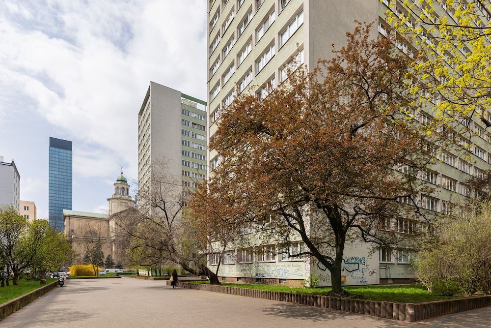 undefined Sunny Studio Warsaw by Renters 2