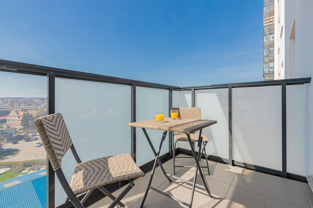 undefined Comfortable Apartment Gdansk by Renters 6