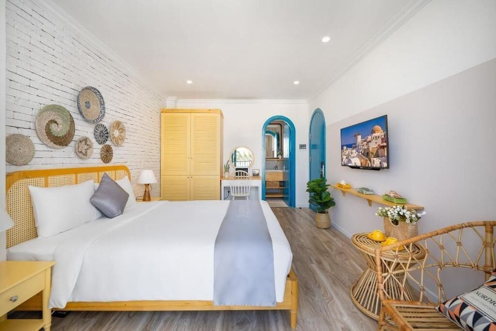 Santori Apartment Deluxe Double Room, Balcony 2