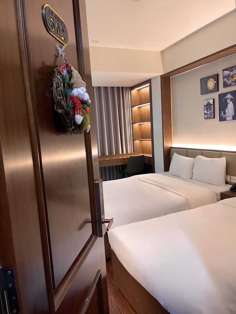 Deluxe Double or Twin Room