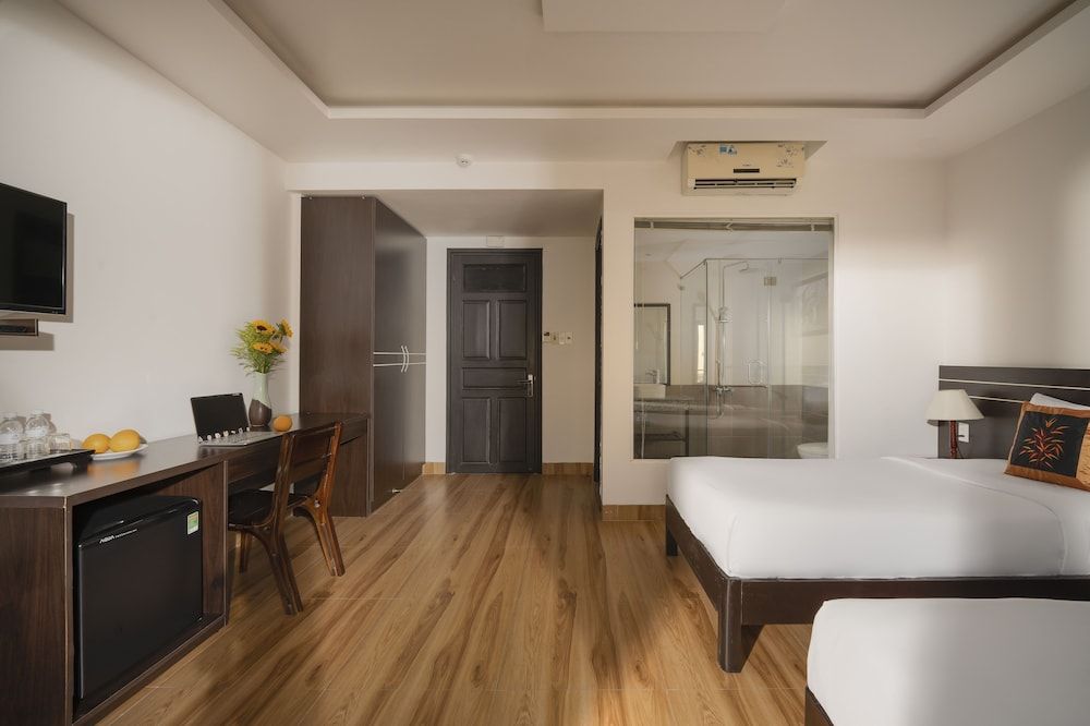 undefined Hotel Front Beach 9