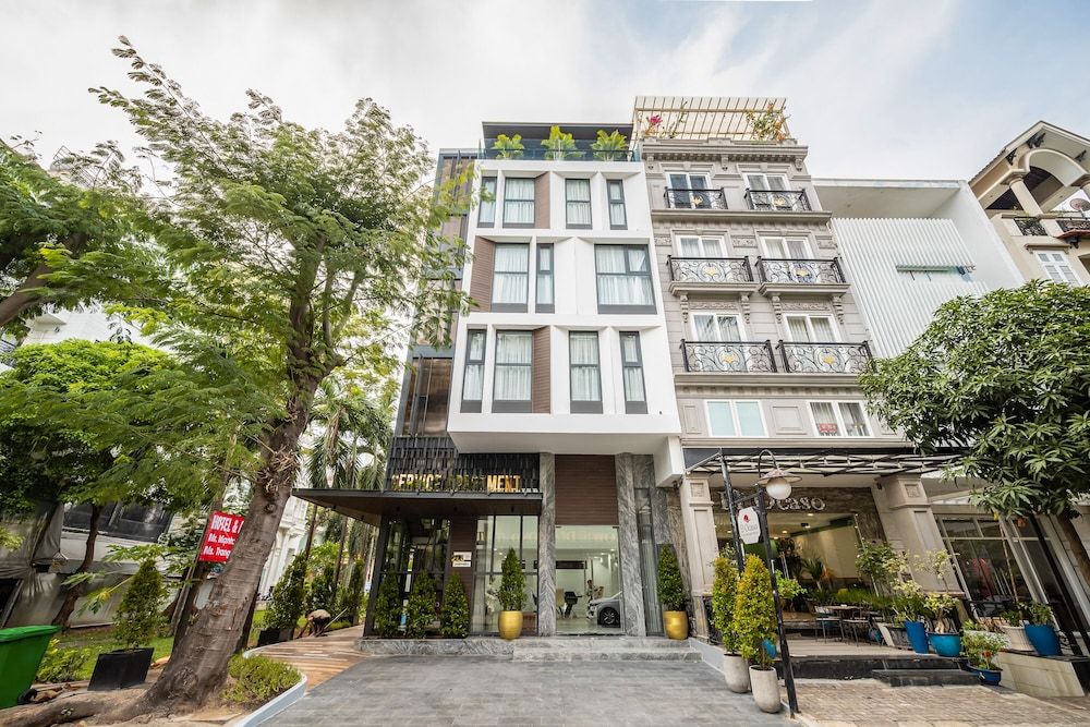 undefined Cozrum Homes Phu My Hung 3