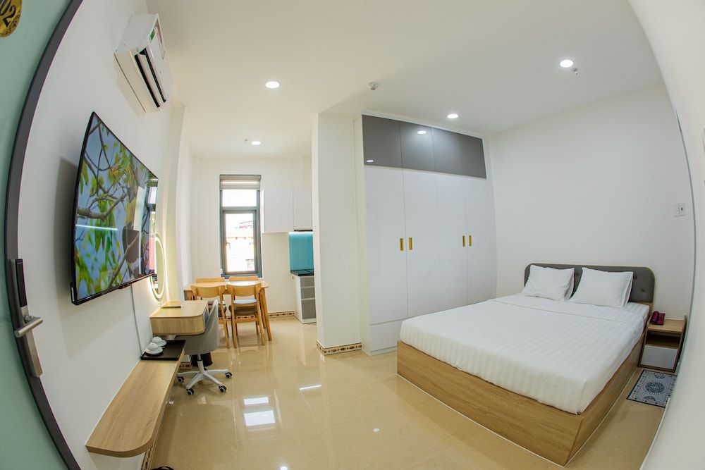 undefined Hotel Initial-Benthanh 4