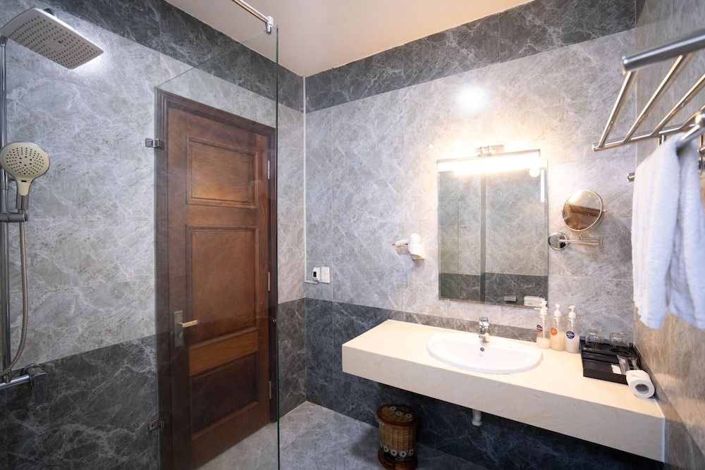 SeaColor Beachstay Danang Hotel Haviland Standard Double Room 6