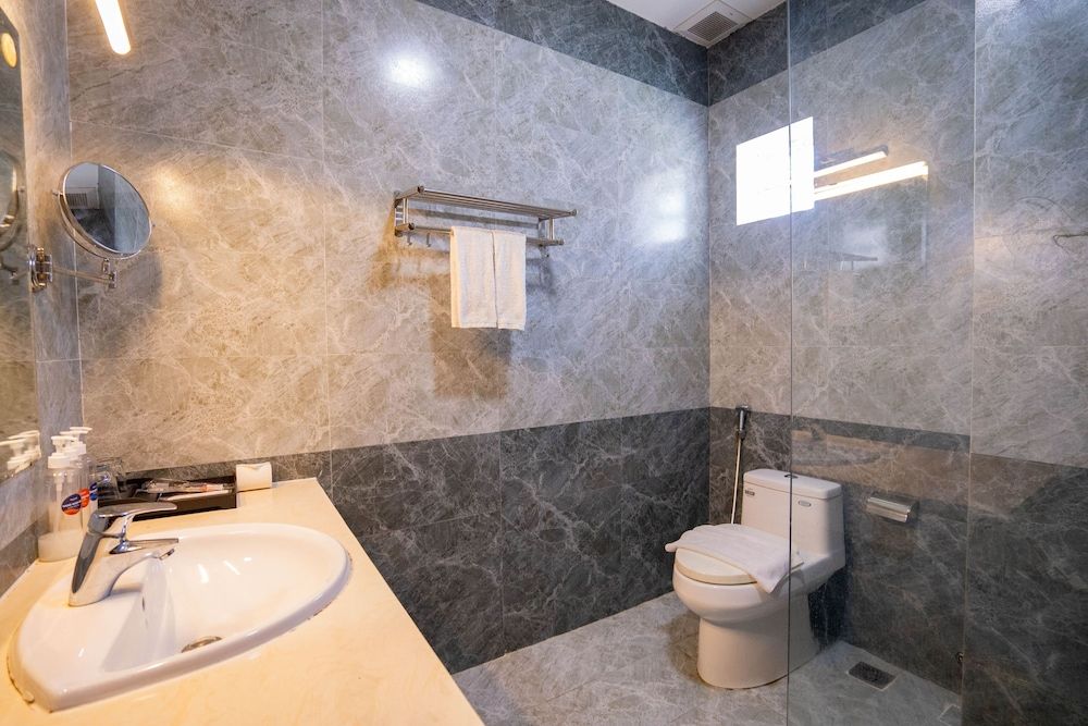 SeaColor Beachstay Danang Hotel Haviland Standard Double Room 7