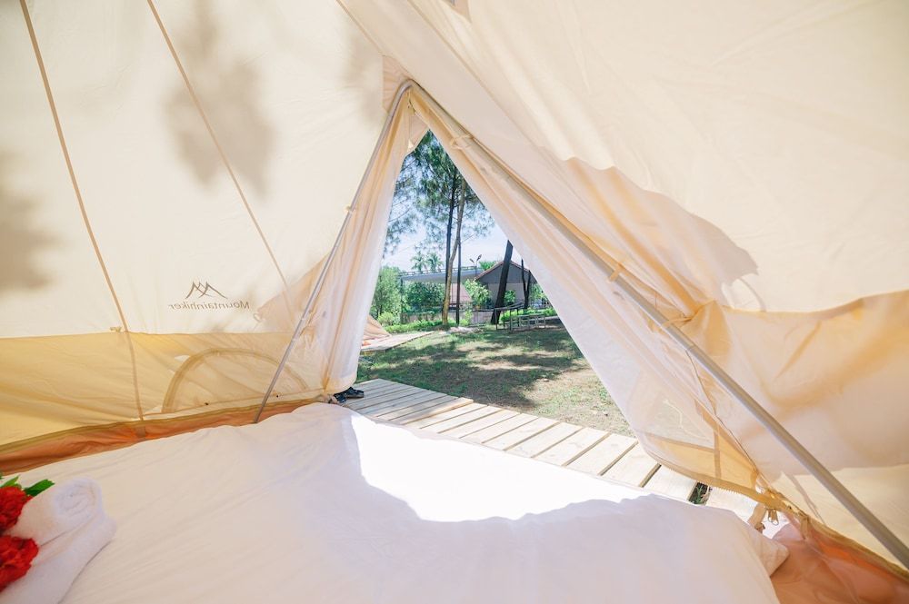 Romantic Tent