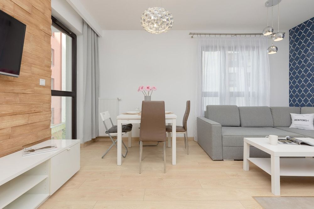 undefined Metro Płocka Apartment Warsaw by Renters 10