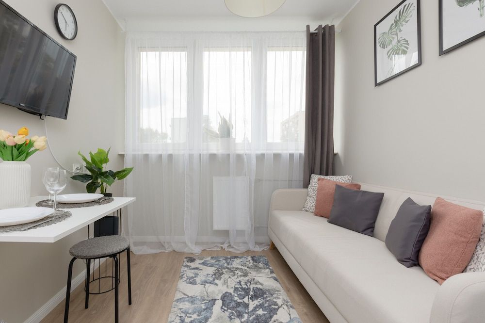 undefined Pet Friendly Apartment by Renters 9