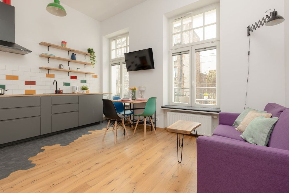 Apartment Warsaw's Praga by Renters Apartment, 1 Bedroom, Balcony 12