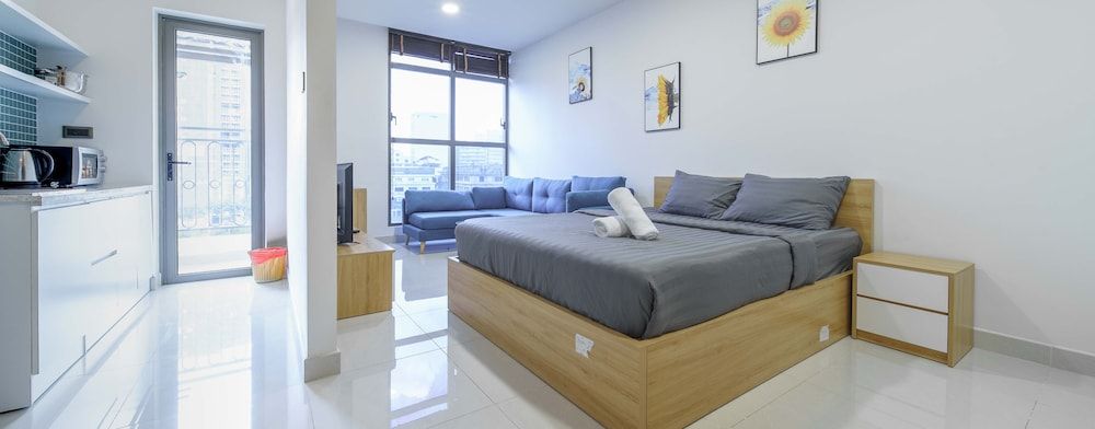 undefined Nhã Uyên Service Apartment Saigon Royal 8