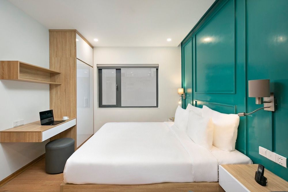 undefined Dolphin Hotel and Apartment 10