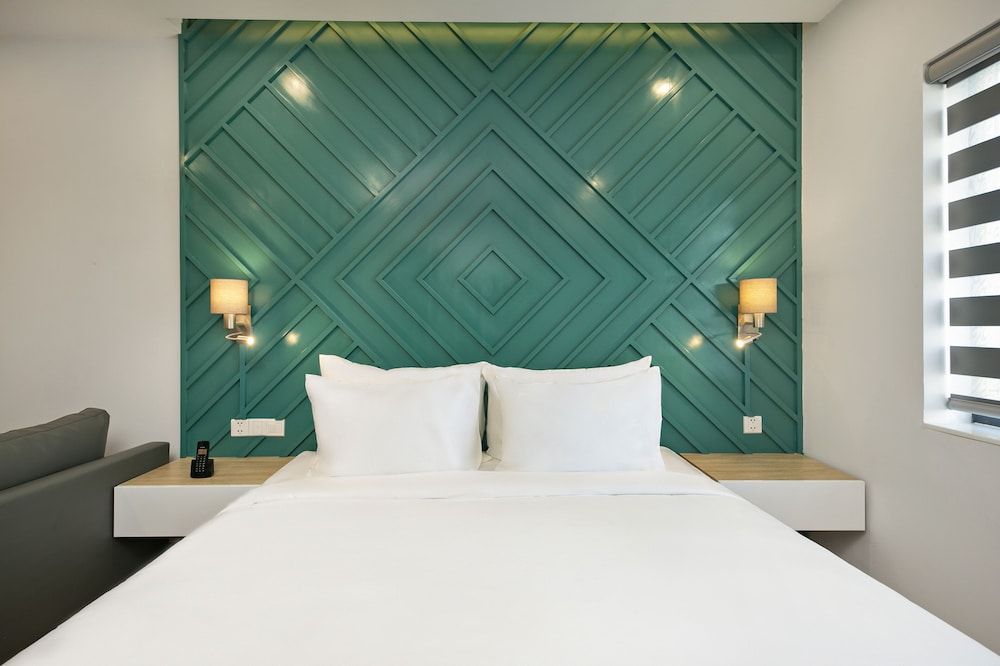 undefined Dolphin Hotel and Apartment 3