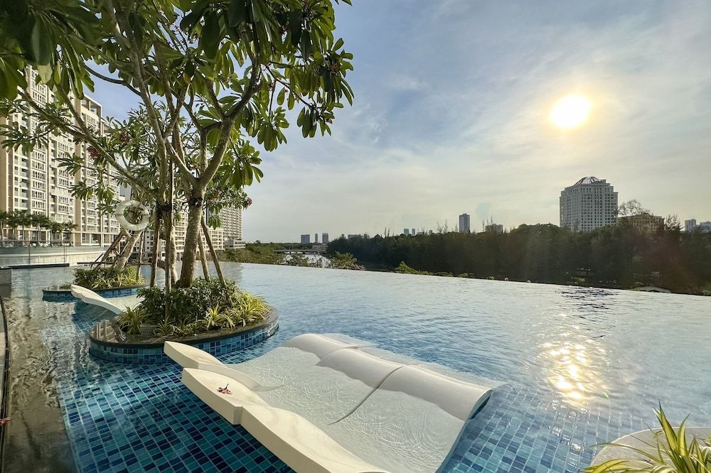 undefined Midtown The Peak Apartment by VnHouse 10