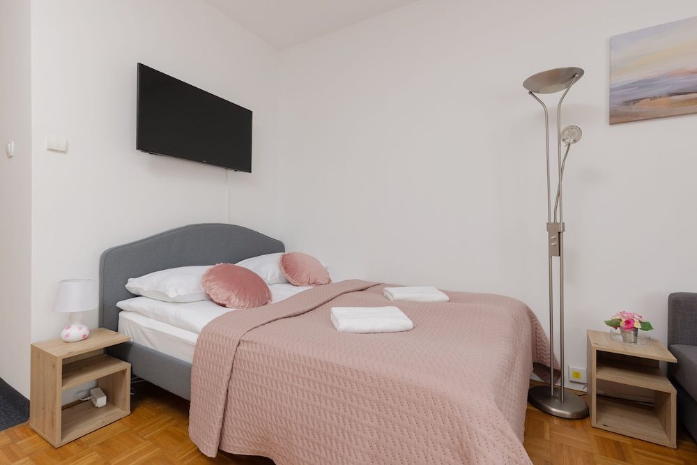 undefined Warsaw Ursynow Studio by Renters 8