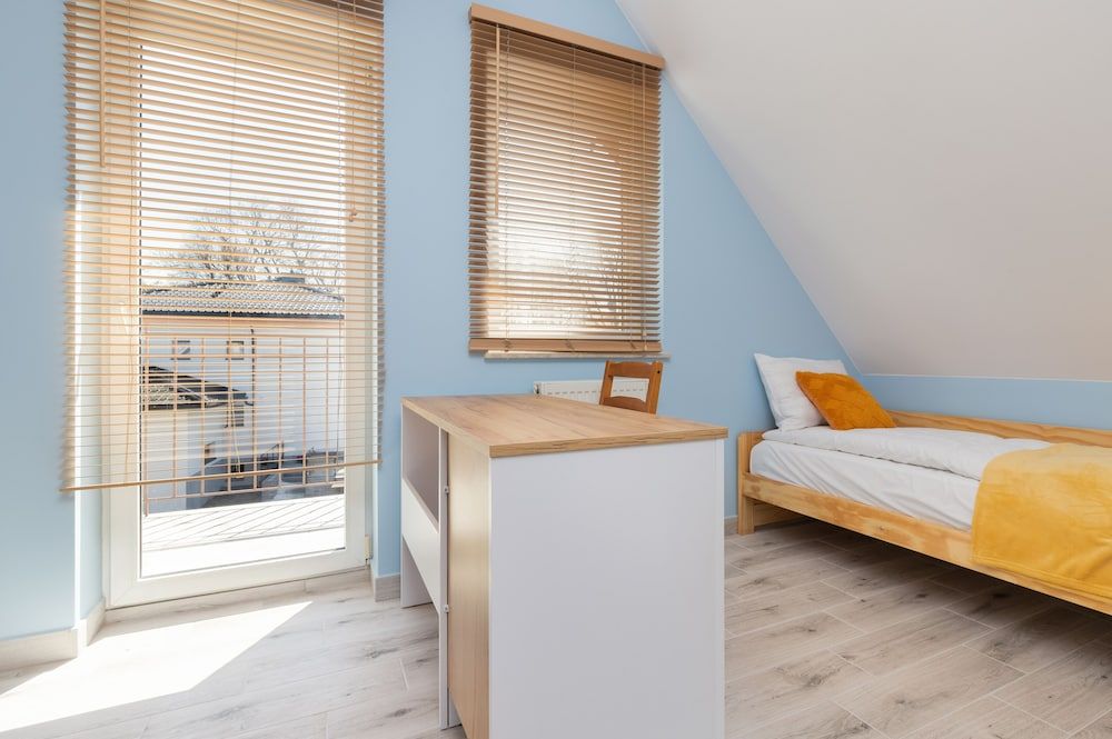 Studio, Balcony, Beachside