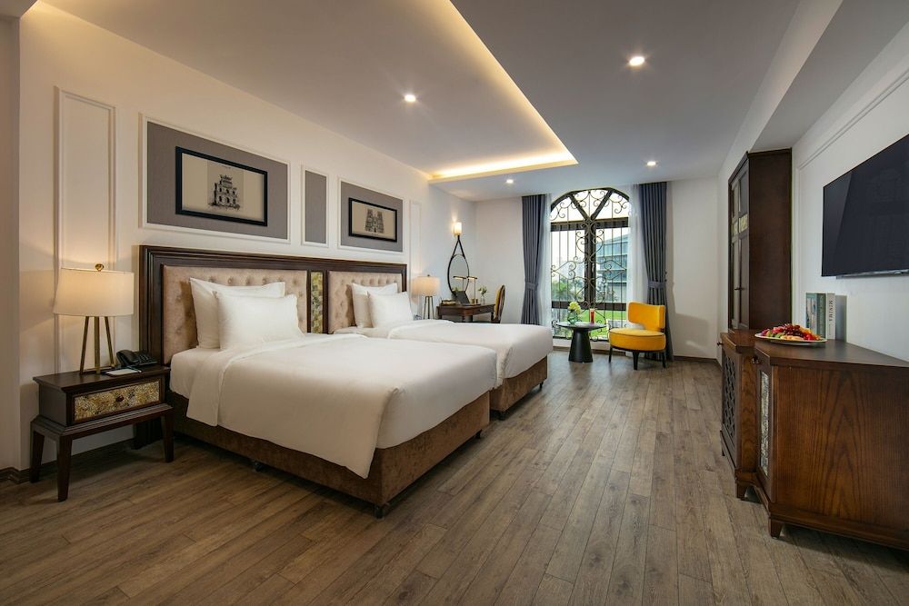 undefined Gloud Hotel