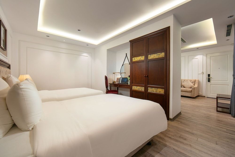 undefined Gloud Hotel 5