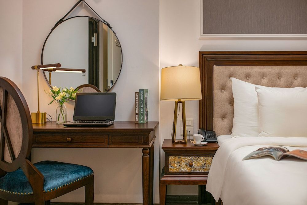 Gloud Hotel Deluxe Room 7