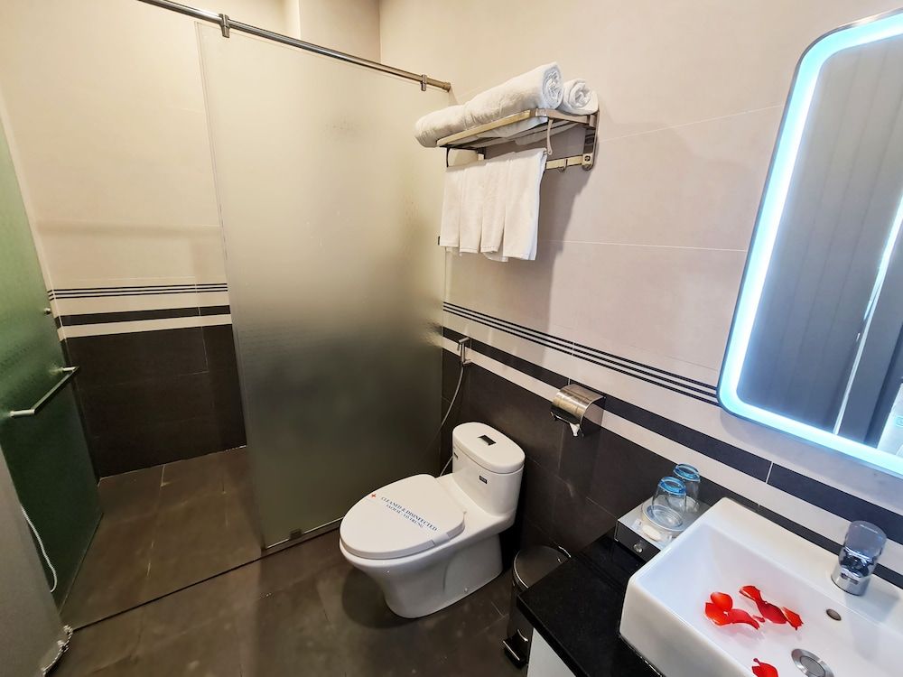 Dong Hai Hotel Rach Gia Family Quadruple Room 5