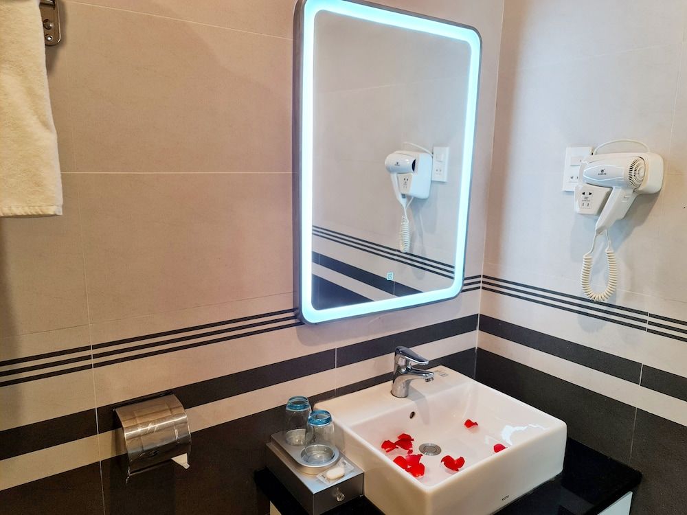 Dong Hai Hotel Rach Gia Family Quadruple Room 4