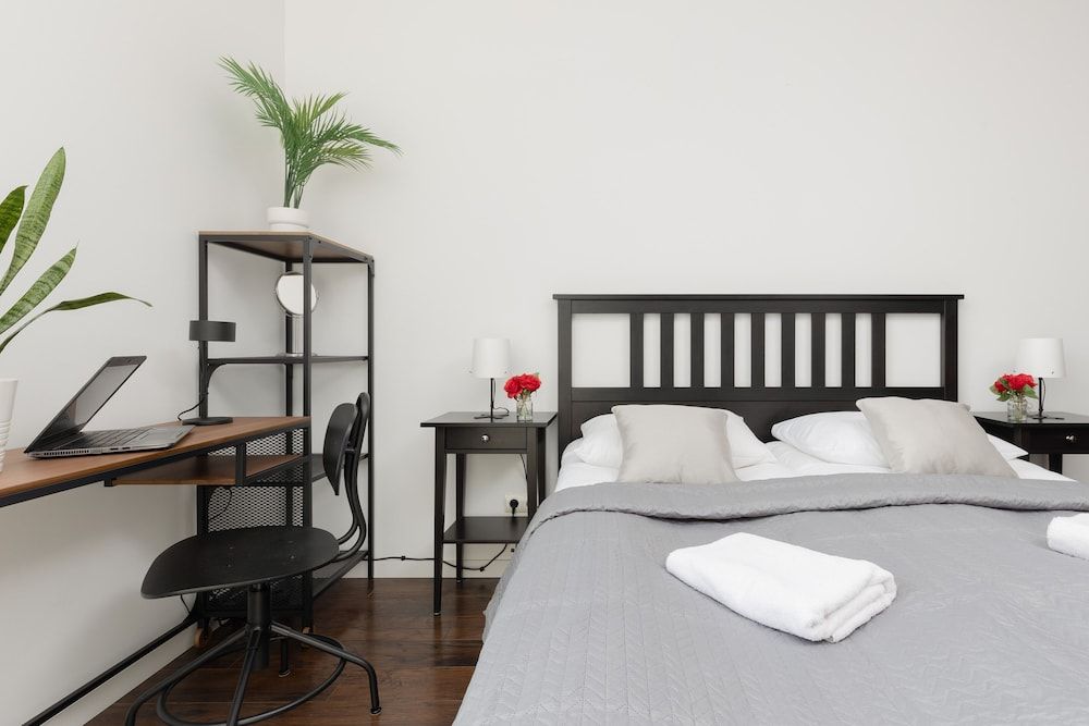 undefined Bright Warsaw Apartment by Renters 9