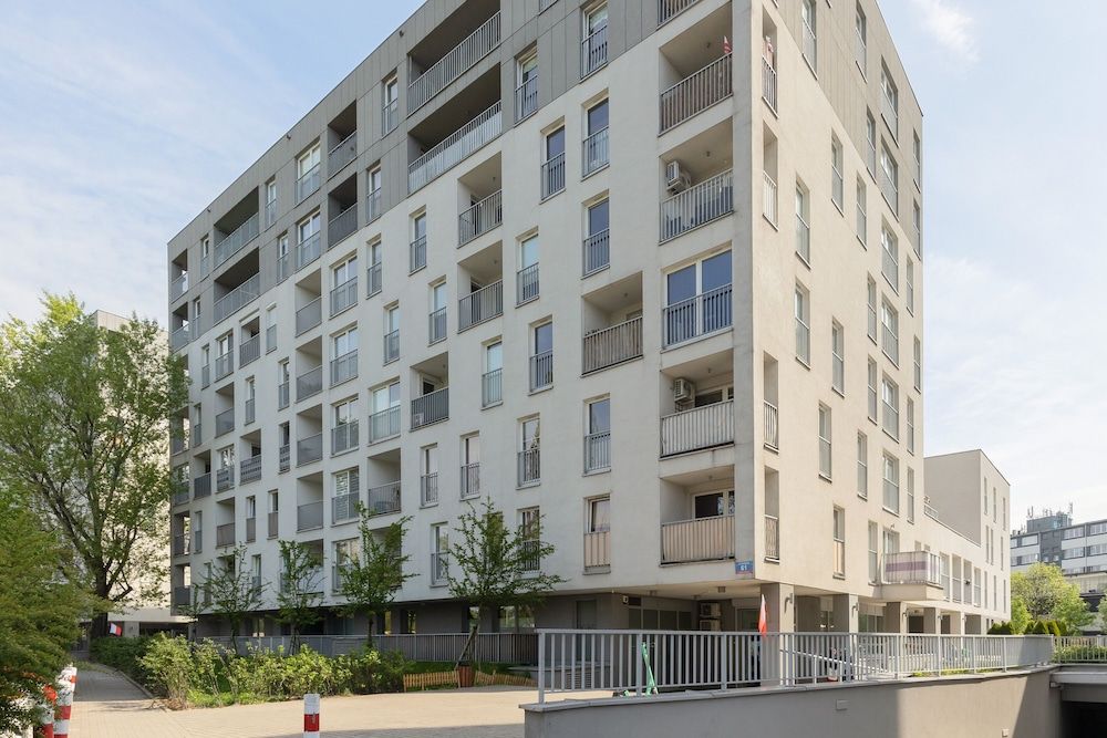 undefined Bright Warsaw Apartment by Renters