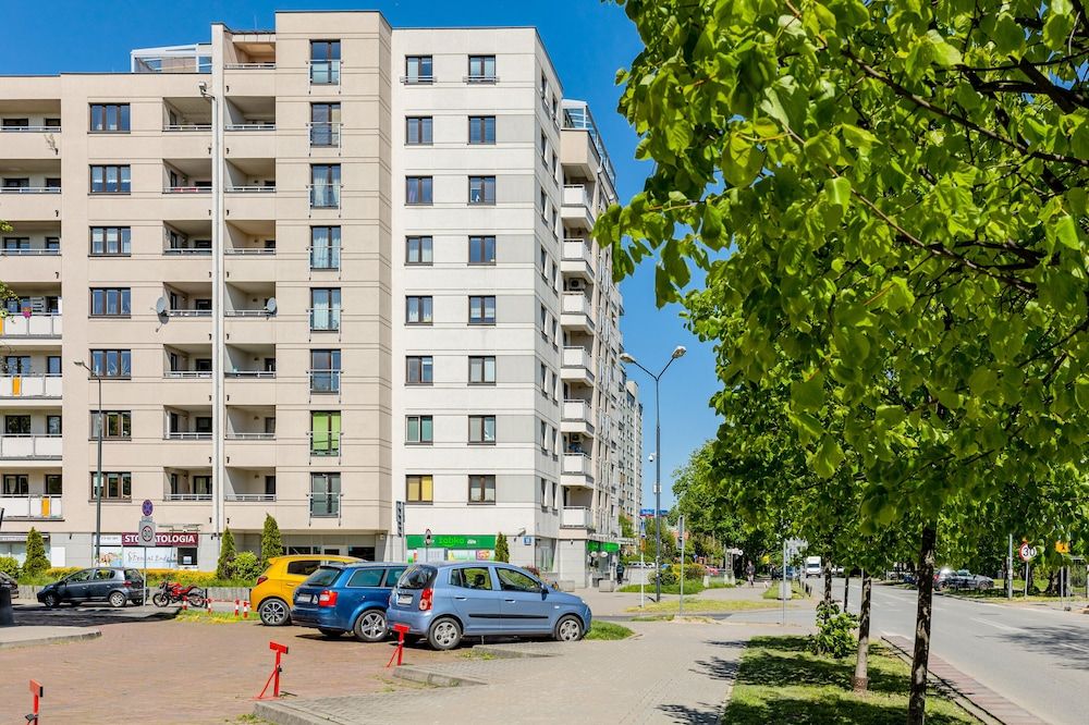 undefined Jana Brożka Apartment Warsaw by Renters 4