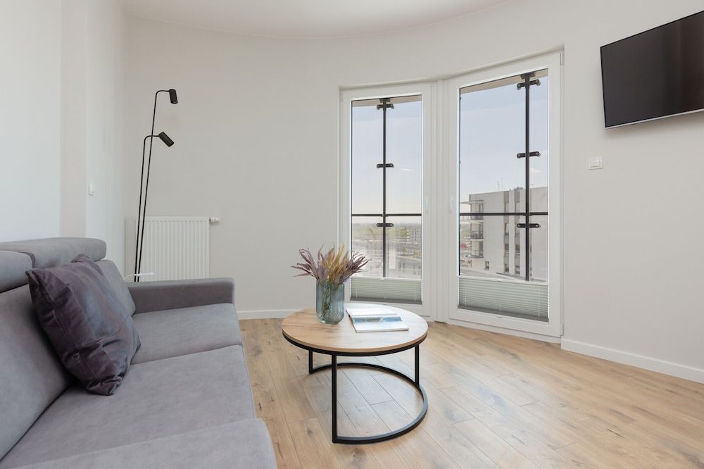 Pet-friendly Kasprzaka Studio by Renters Studio, Balcony 9