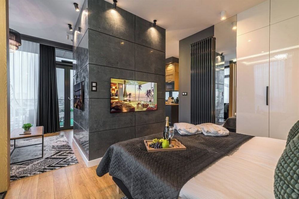 Q18 ApartHotel Gallery Apartment, City View 4