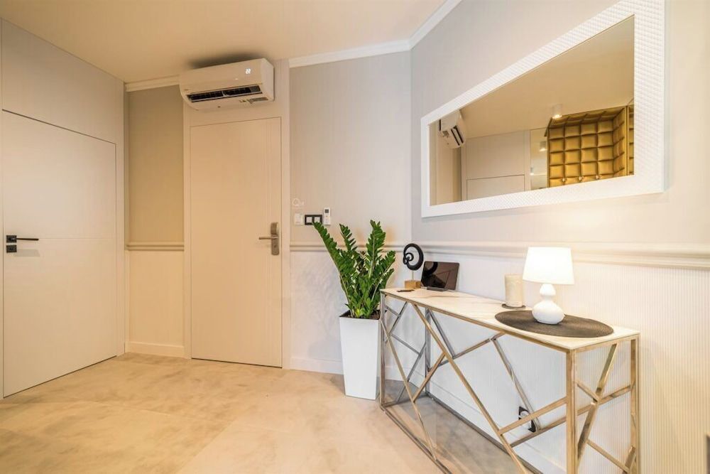 Q18 ApartHotel Classic Apartment, 1 Queen Bed with Sofa bed 11