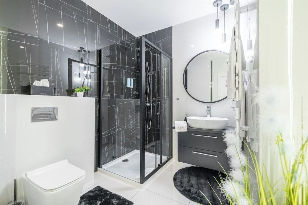 Q18 ApartHotel Gallery Apartment, City View 8