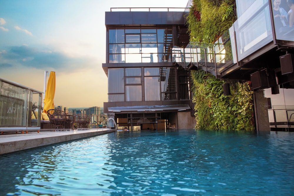 undefined City by night Ben Thanh Apartments 8