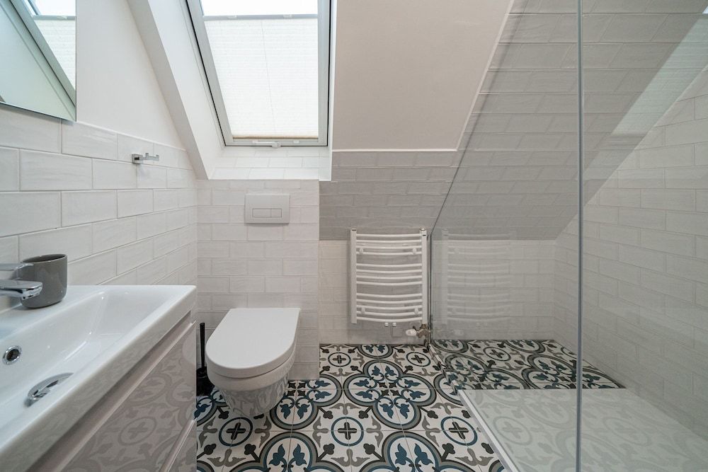 Studio Suite (G11)