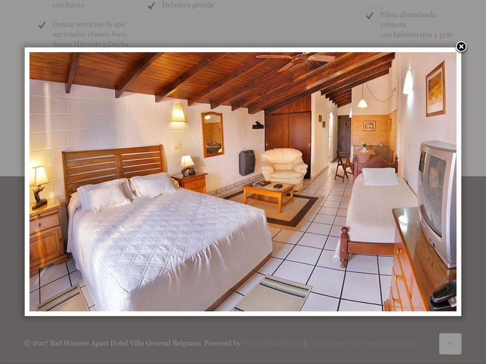 Traditional Studio, Multiple Beds, Mountain View