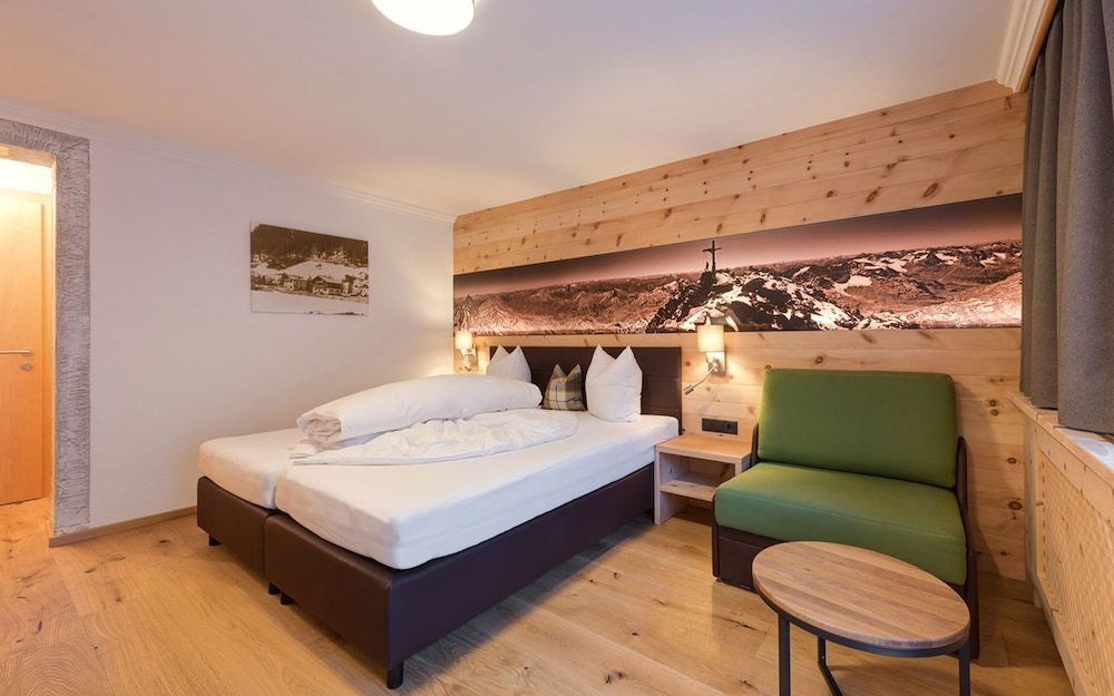 Double Room (Gampertun)
