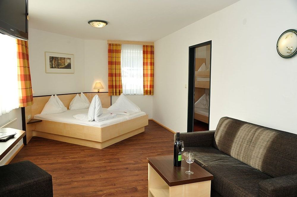 Family Suite (C)