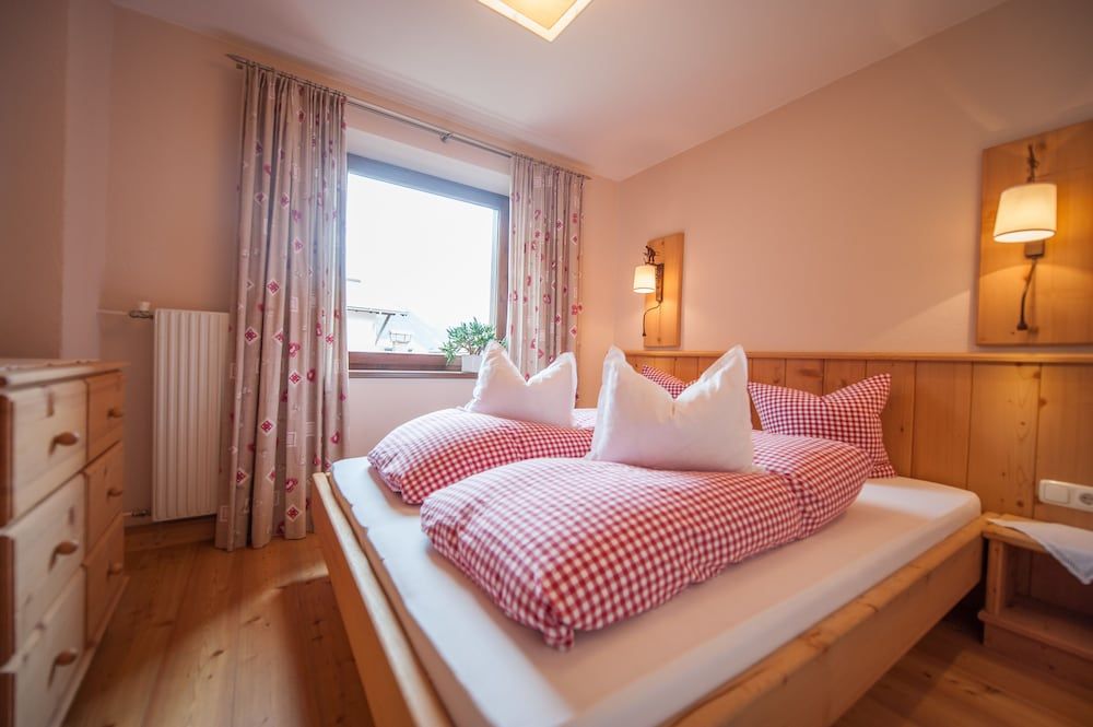 Traditional Apartment (Edelweiss)