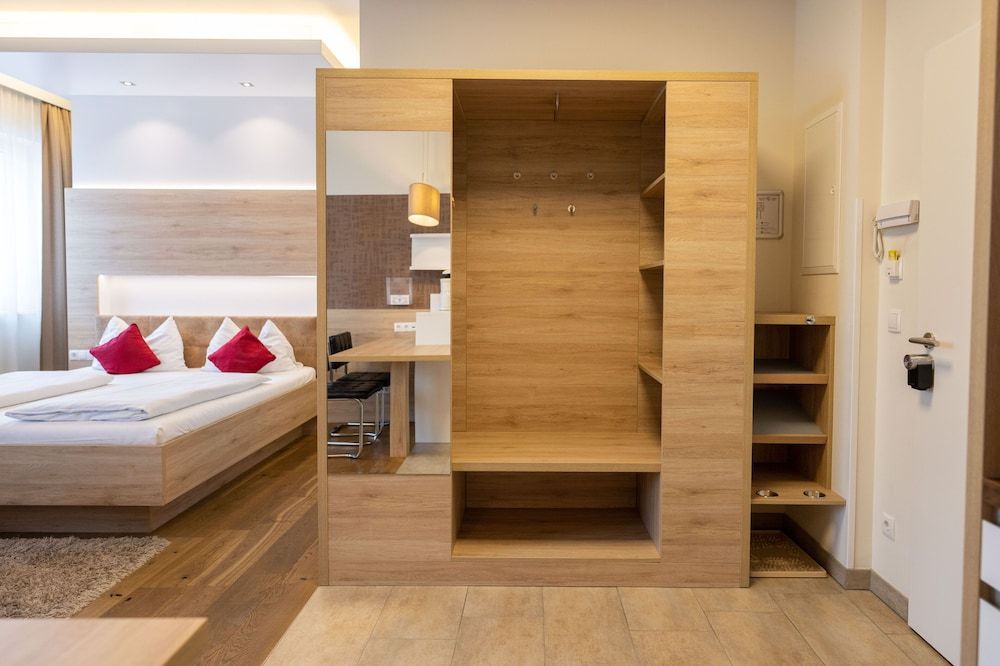 PM PremiumAPART Strassgang Premium Studio, 1 King Bed, Non Smoking