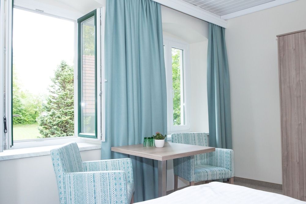 Family Room, 1 Bedroom, Non Smoking, Lake View