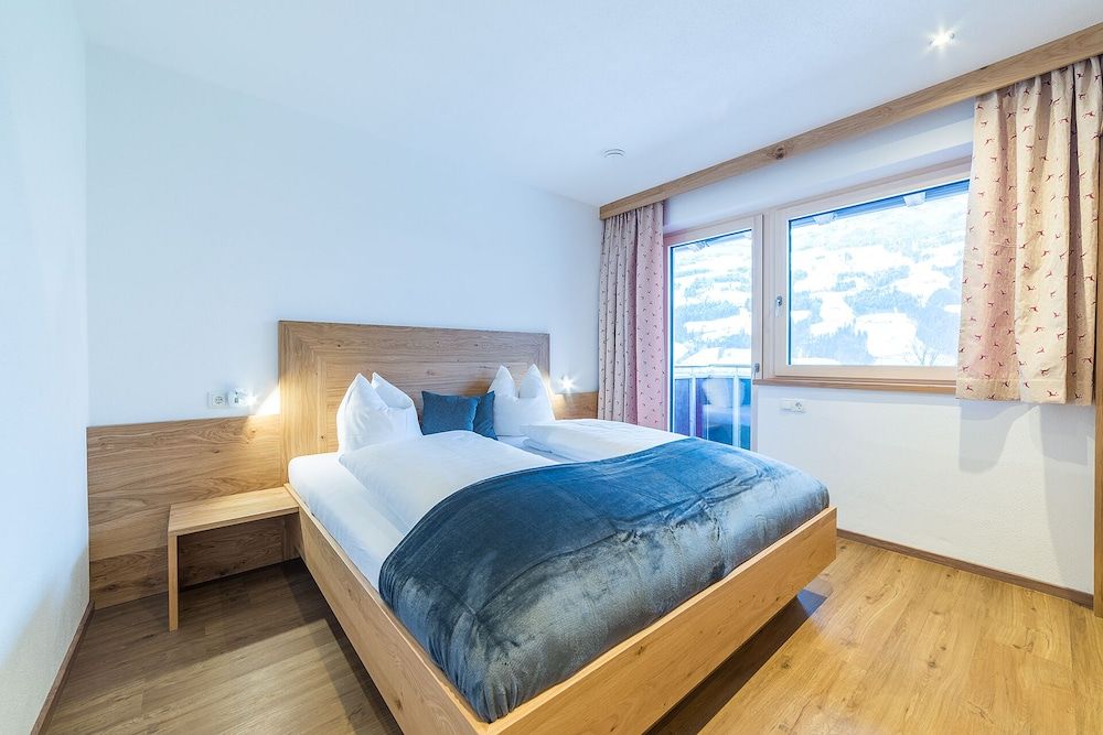 Traditional Apartment, 2 Bedrooms, Terrace (Hamberg)