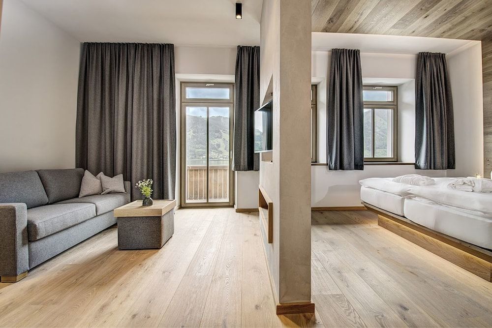 undefined Seehotel Bellevue 2