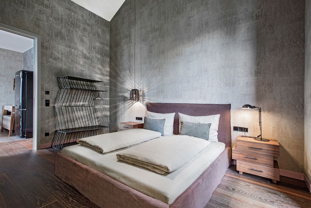 Senses Violett Suites - Adults only Design Penthouse, 3 Bedrooms, Balcony, Lake View 3