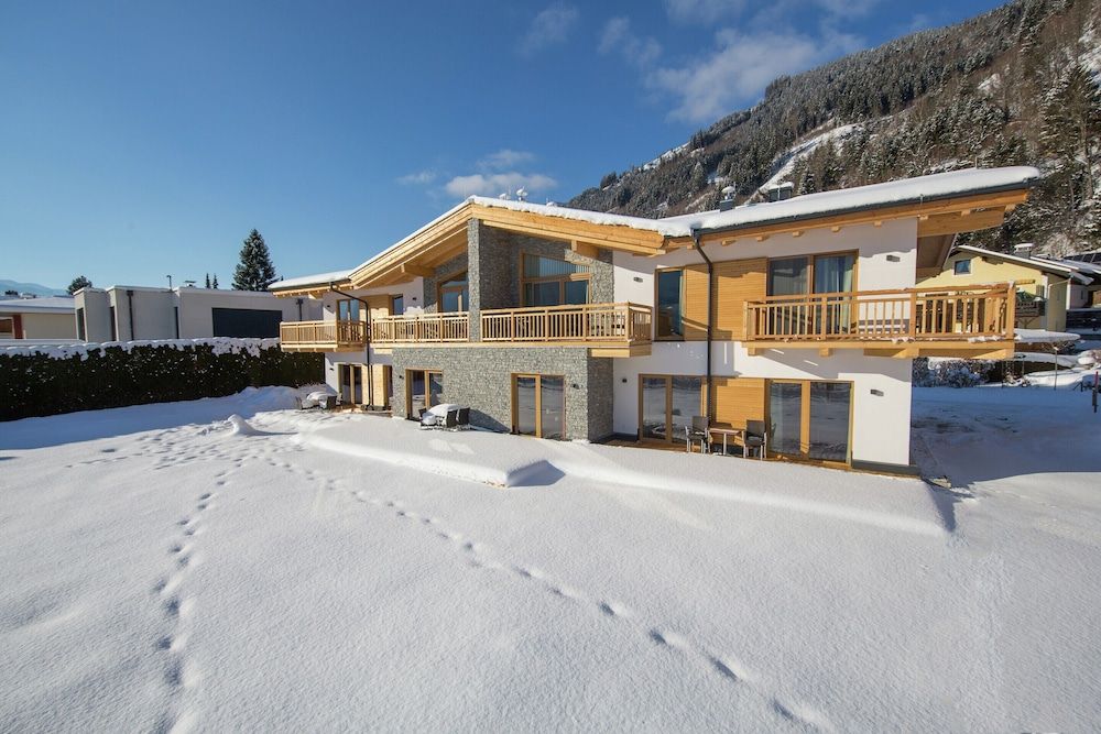 undefined Apartment in Zell am See Near the ski Area 2